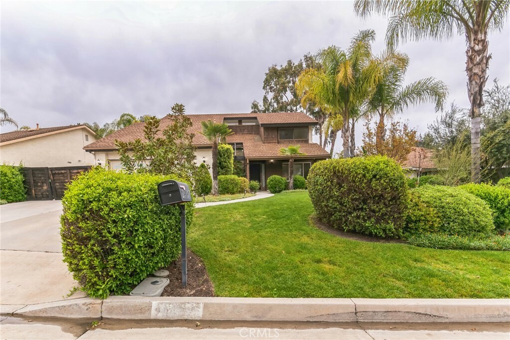 Property Photo:  29957 Villa Alturas Drive  CA 92592 