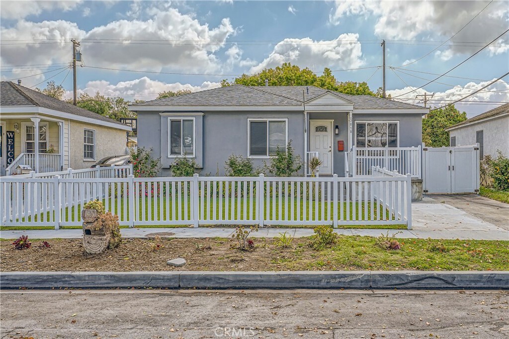 Property Photo:  3818 Charlemagne Avenue  CA 90808 