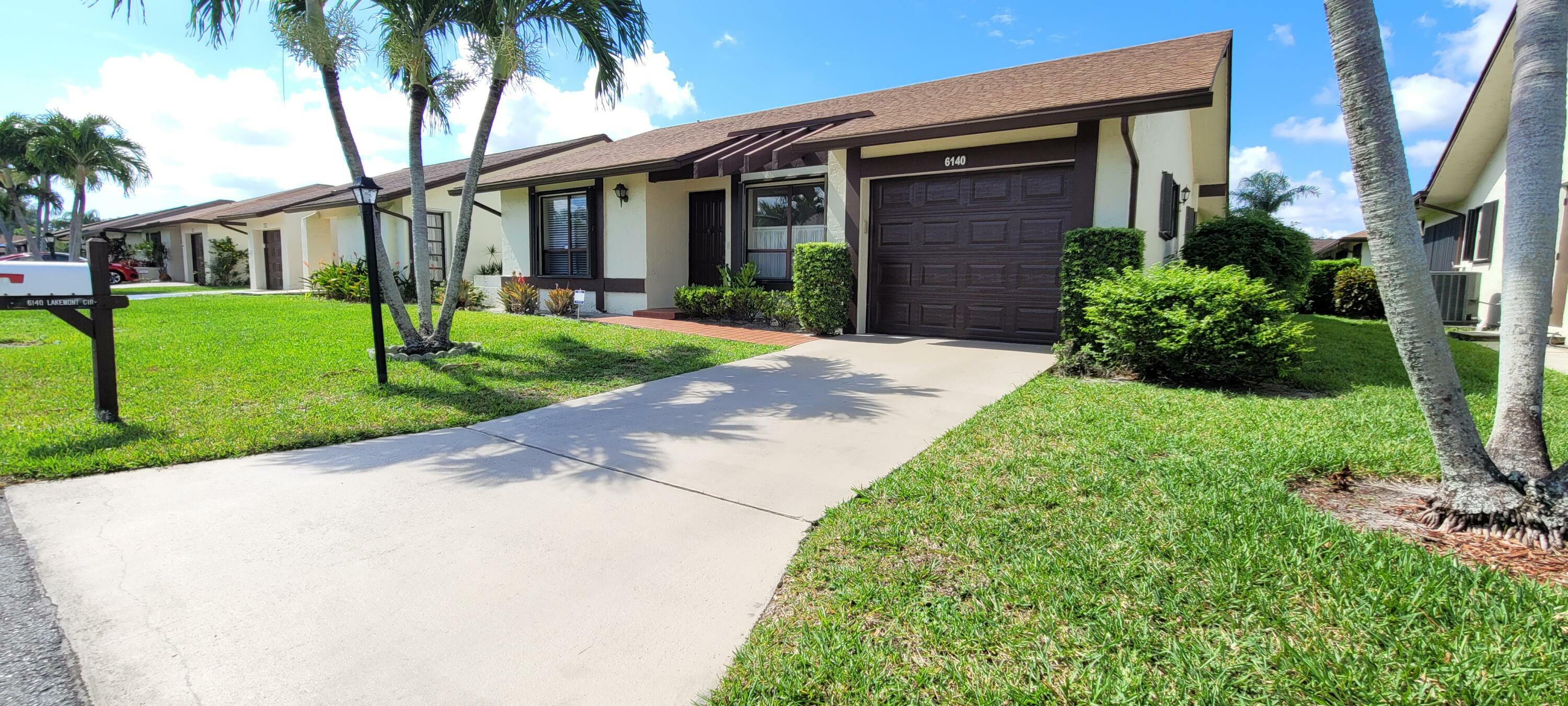 Property Photo:  6140 Lakemont Circle  FL 33463 