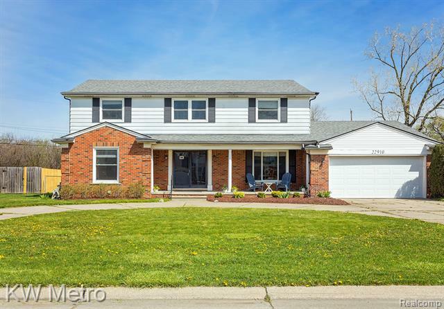 Property Photo:  22910 Kenwyck Drive  MI 48034 