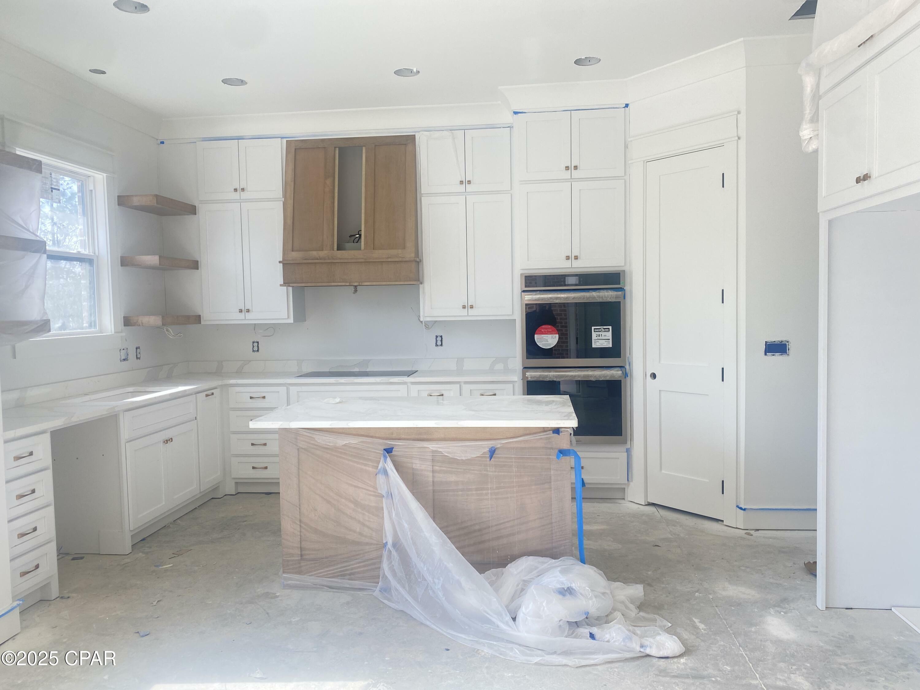 Property Photo: 610 Shady Oaks Lane FL 32444