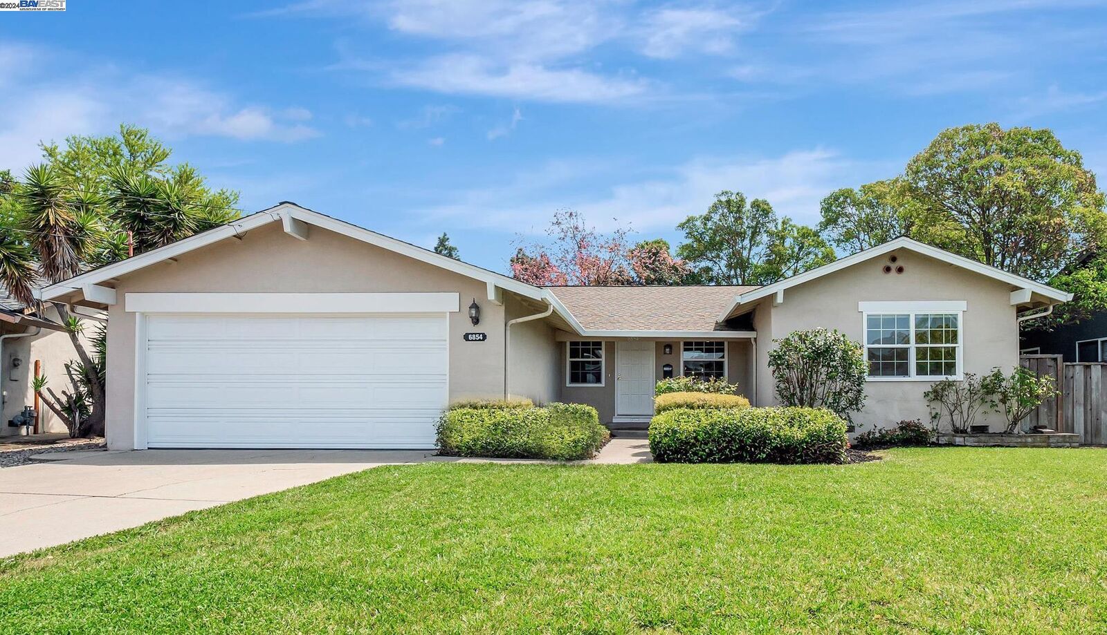 Property Photo: 6854 Doreen Ct CA 94568