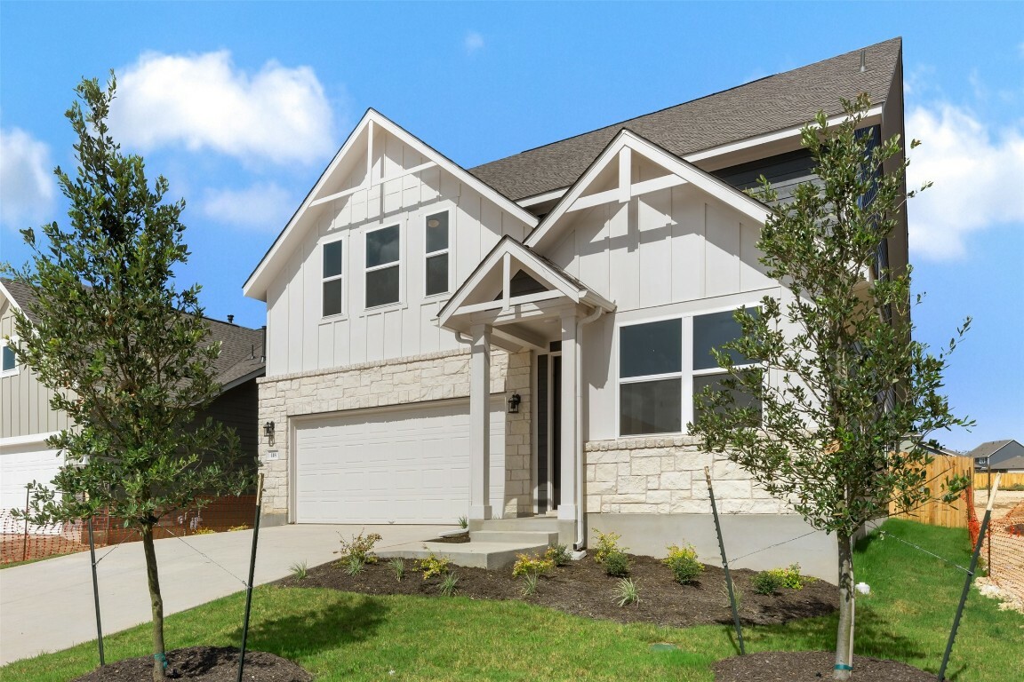 Property Photo: 118 Wrangell Way TX 78620