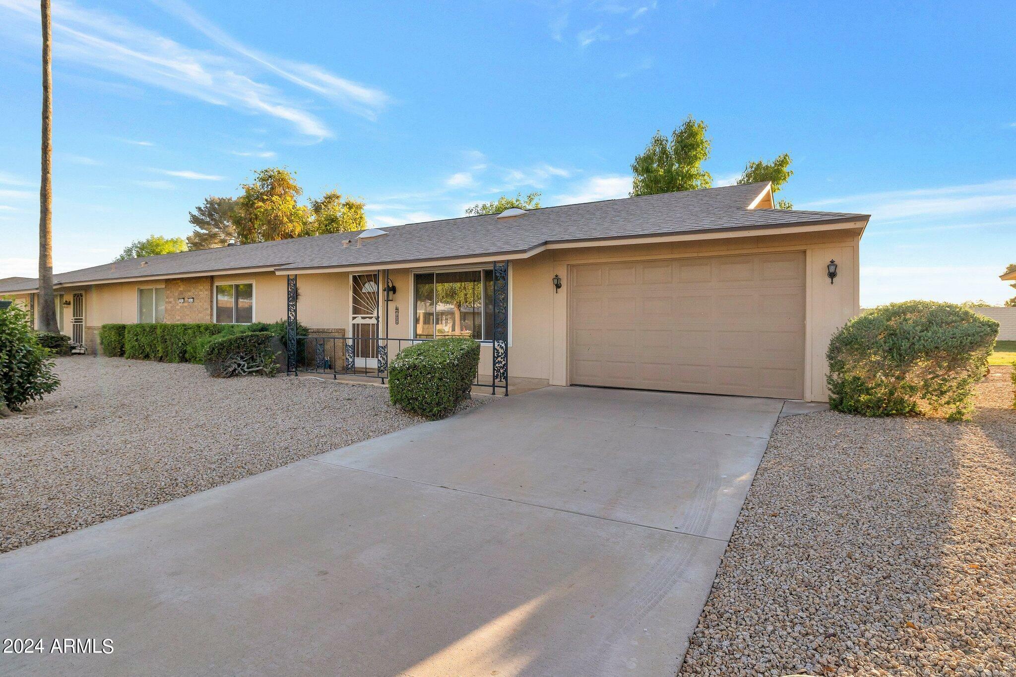 Property Photo:  19014 N Lakeforest Drive  AZ 85373 