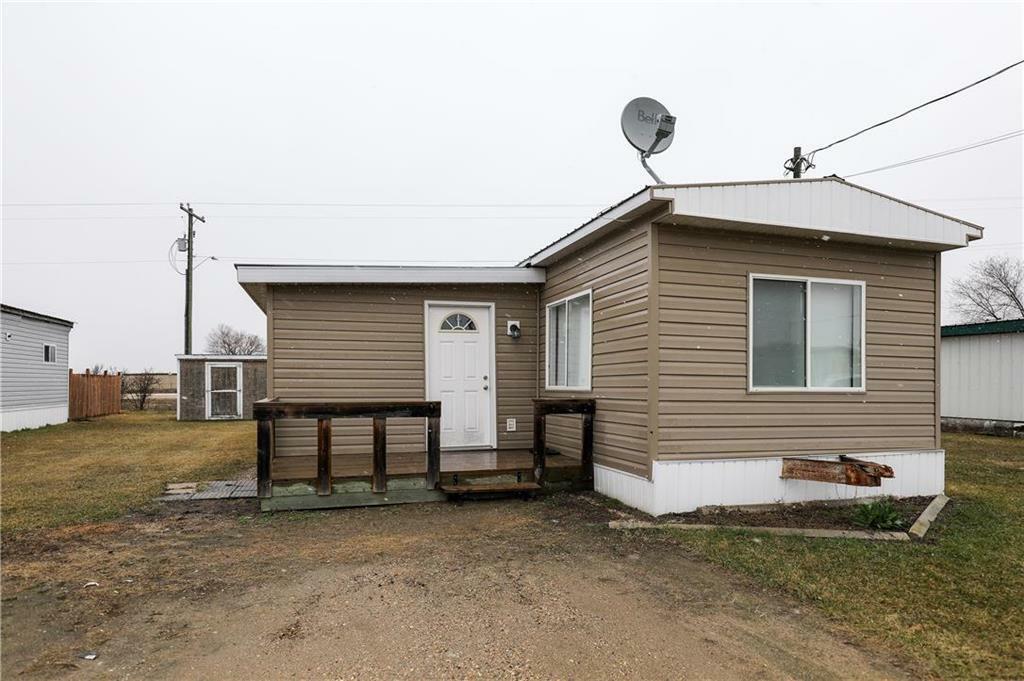 Property Photo:  9 Cottonwood Court  MB R0A 0R0 