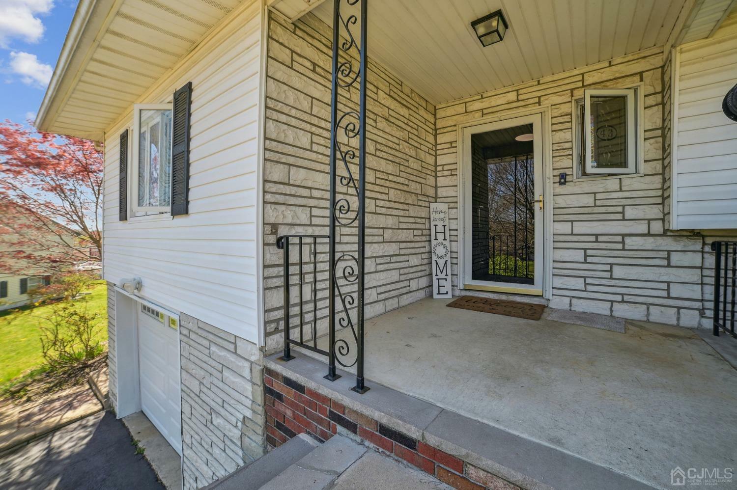 Property Photo:  43 Walling Street  NJ 08872 