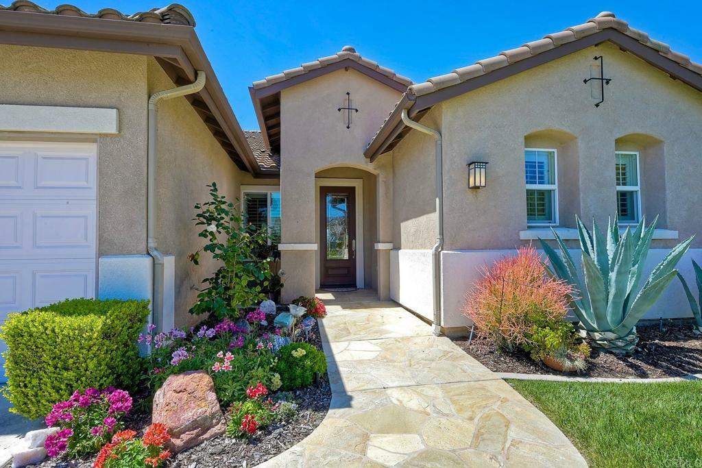 Property Photo:  775 Lavender Ct  CA 92069 