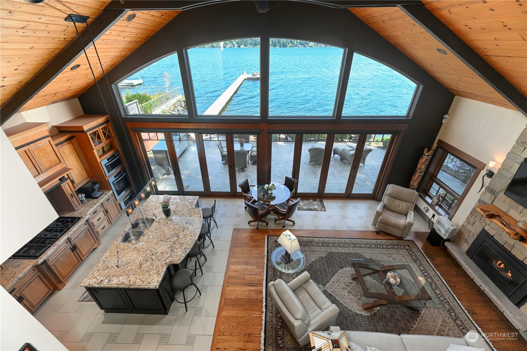 Property Photo: 13218 Riviera Pl NE WA 98125
