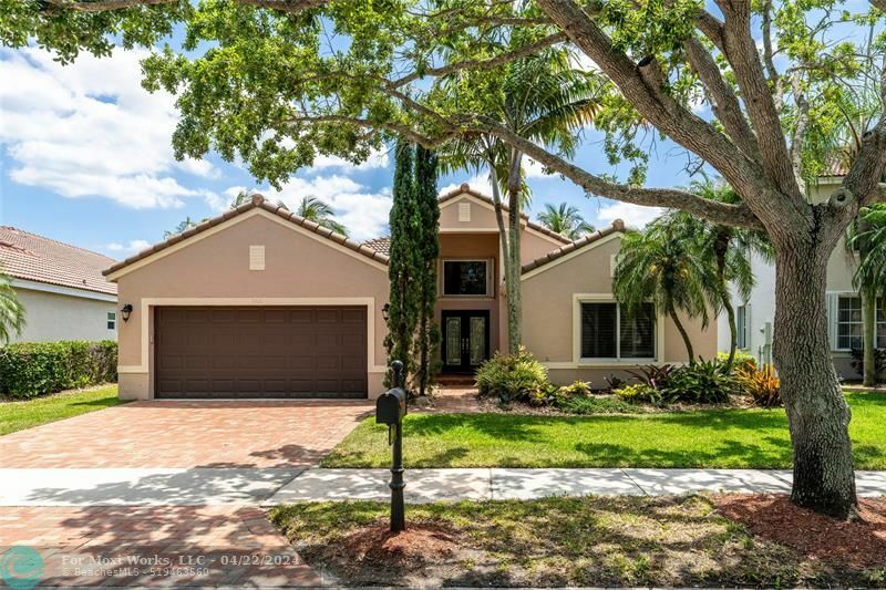 Property Photo:  360 Cambridge Dr  FL 33326 