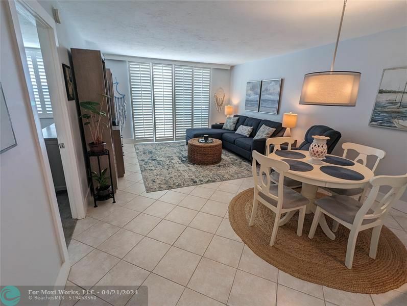Property Photo: 1800 N Andrews Ave 7E FL 33311