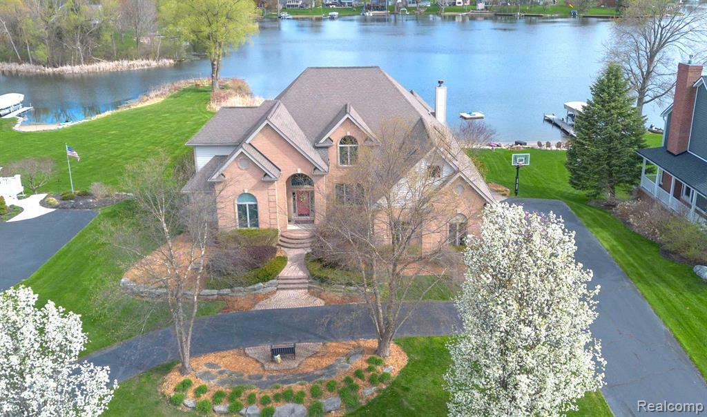 8746 S Shore Drive  Clarkston MI 48348 2678 photo