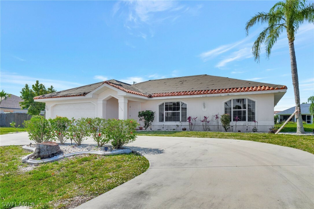 Property Photo:  1108 SW 42nd Terrace  FL 33914 