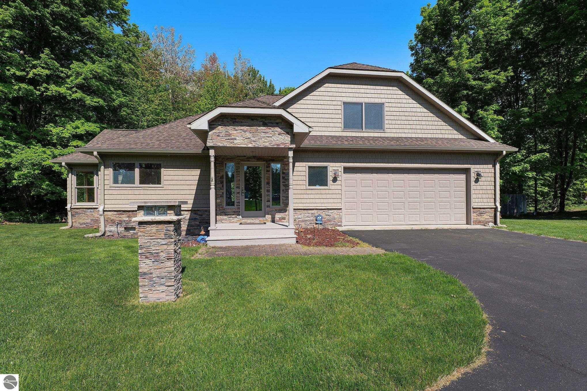 Property Photo: 18950 Meadow Lark Road MI 49683