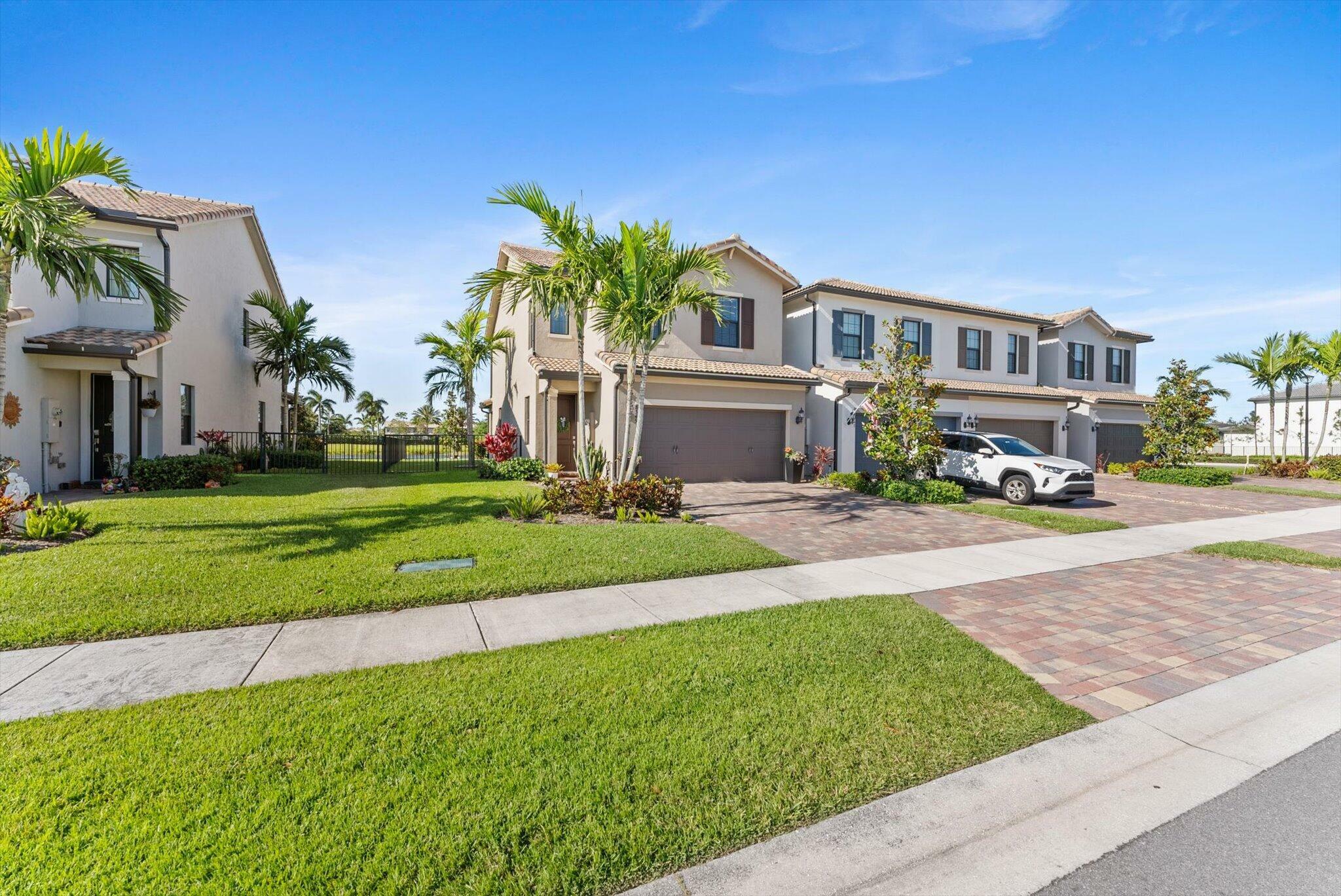 Property Photo:  8345 Cinch Way  FL 33467 