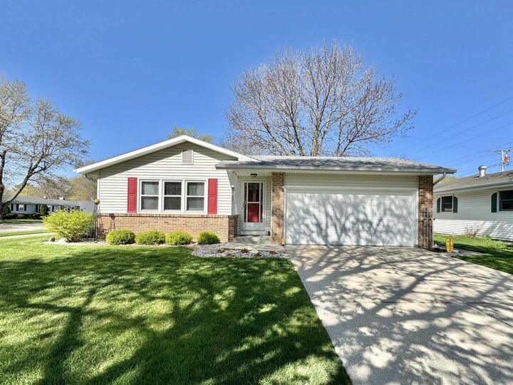 2003 North Lexington Drive  Janesville WI 53545 photo