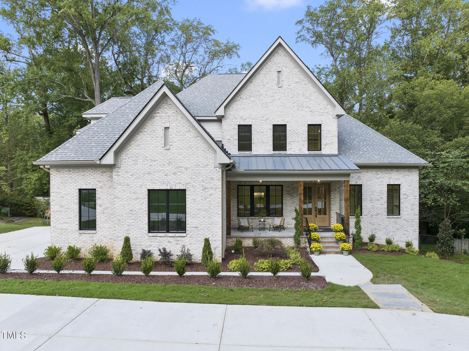 Property Photo: 5024 Lakemont Drive NC 27609