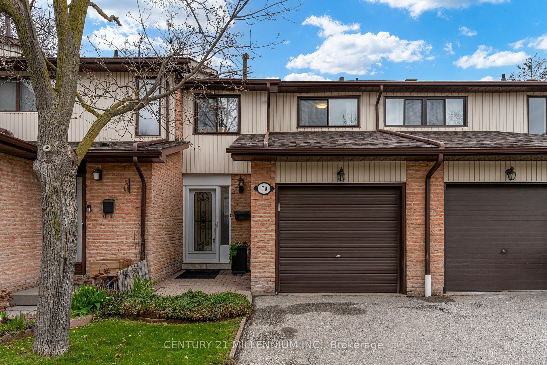 Property Photo:  70 Foster Cres  ON L6V 3M8 