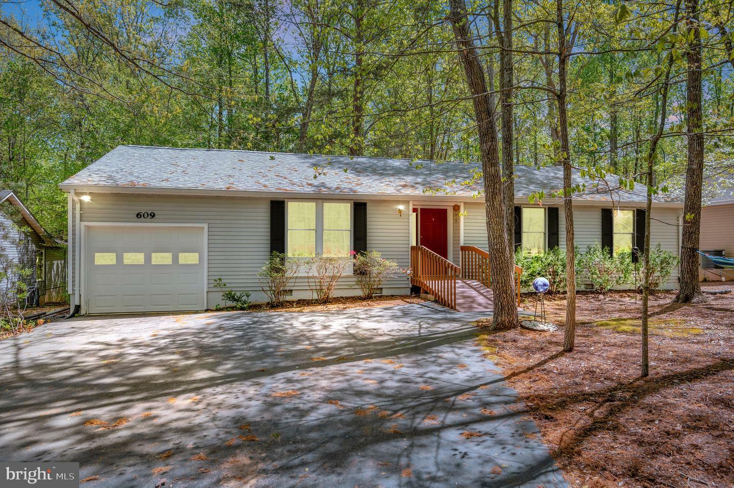 Property Photo:  609 Confederate Drive  VA 22508 