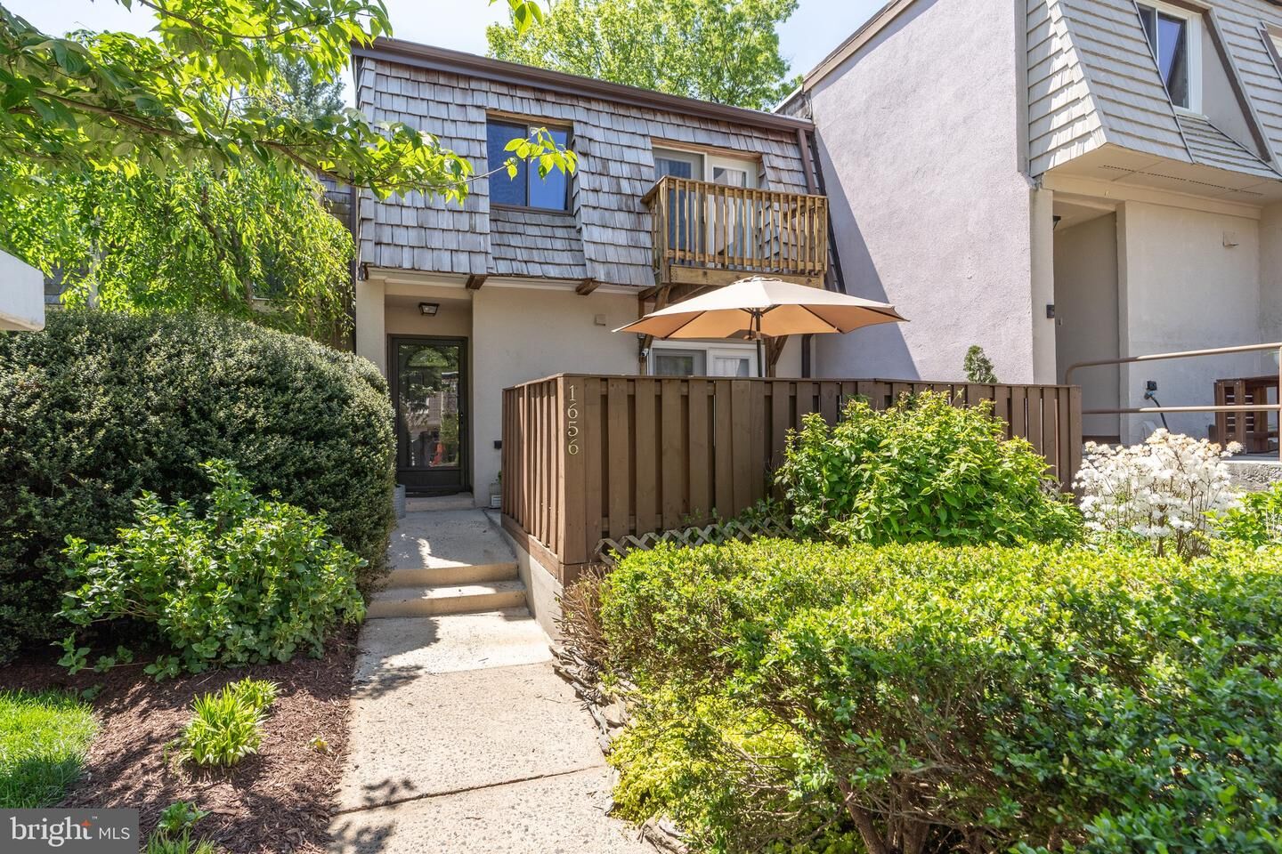 Property Photo:  1656 Valencia Way  VA 20190 