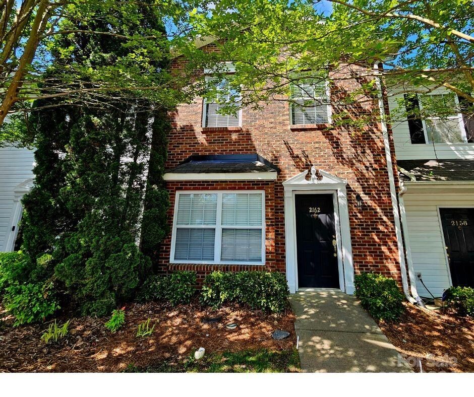 Property Photo:  2162 Sardony Lane  NC 28213 