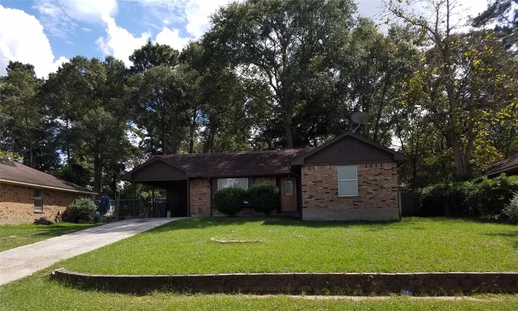 Property Photo: 116 North Forest TX 77378