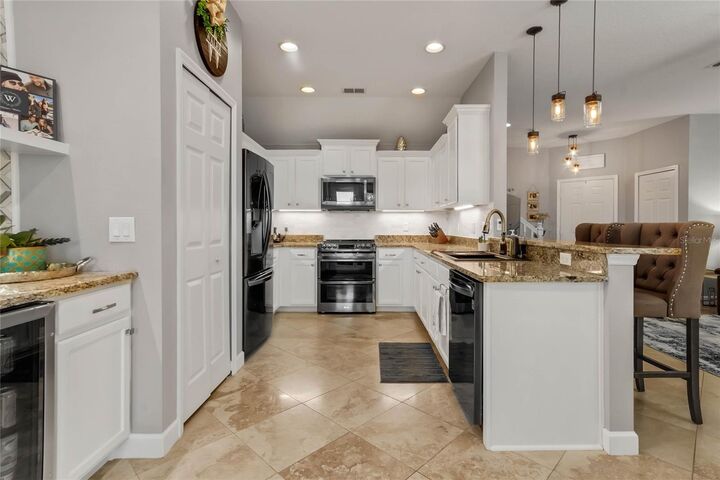 Property Photo:  5449 Leighton Lane  FL 32765 