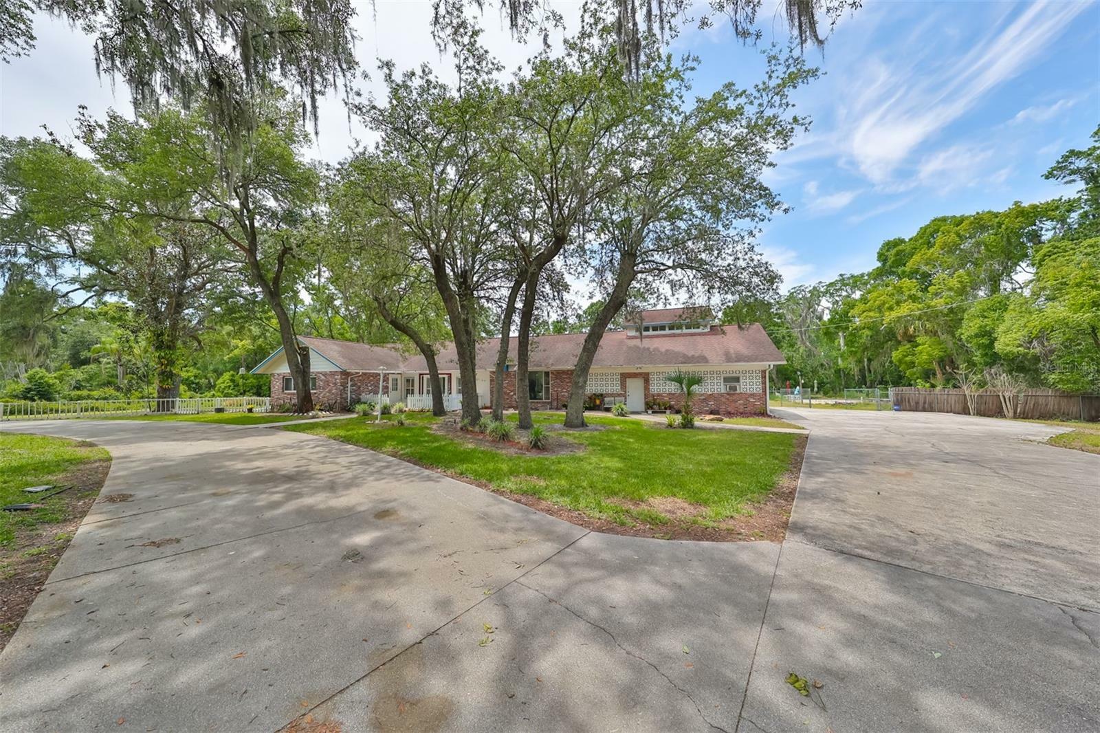 Property Photo:  18816 Hanna Road  FL 33549 