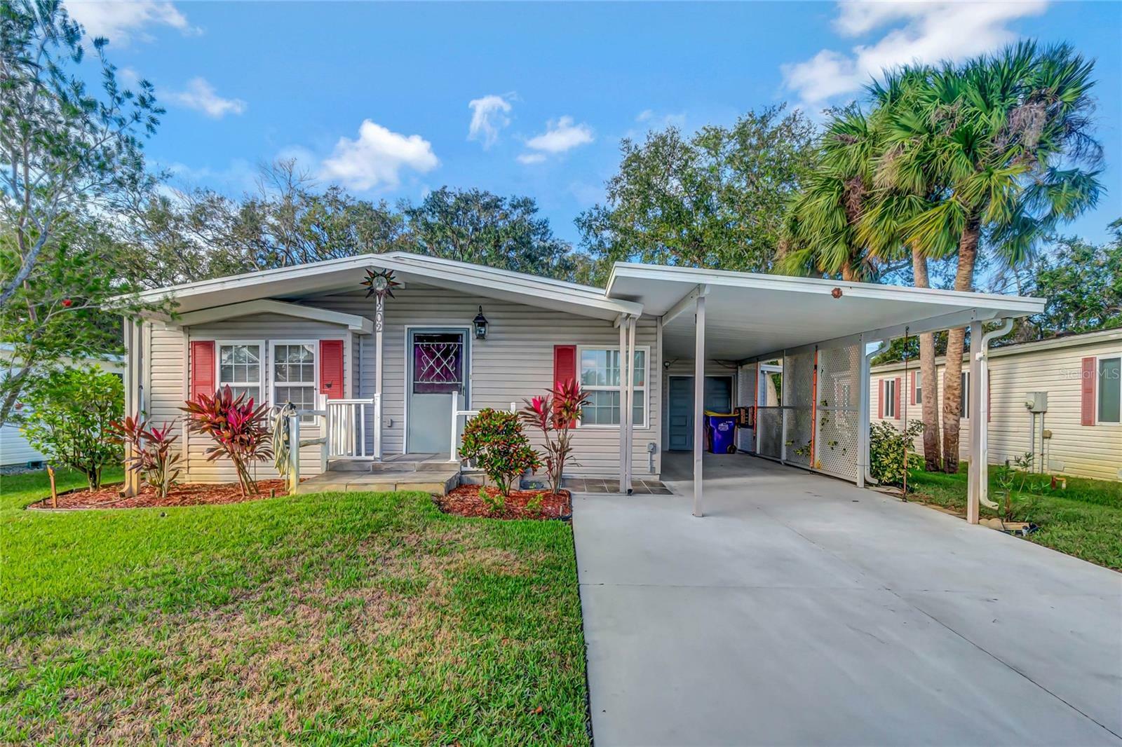 Property Photo:  202 Schooner Avenue  FL 32141 