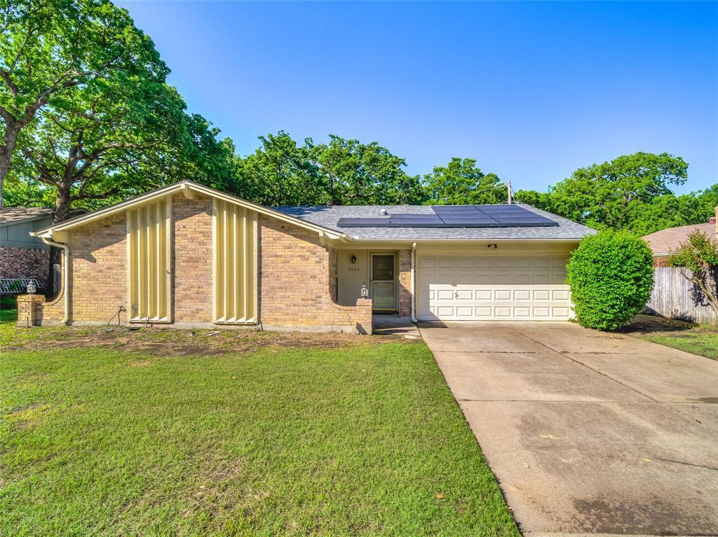 Property Photo: 4002 Pyracantha Drive TX 76017