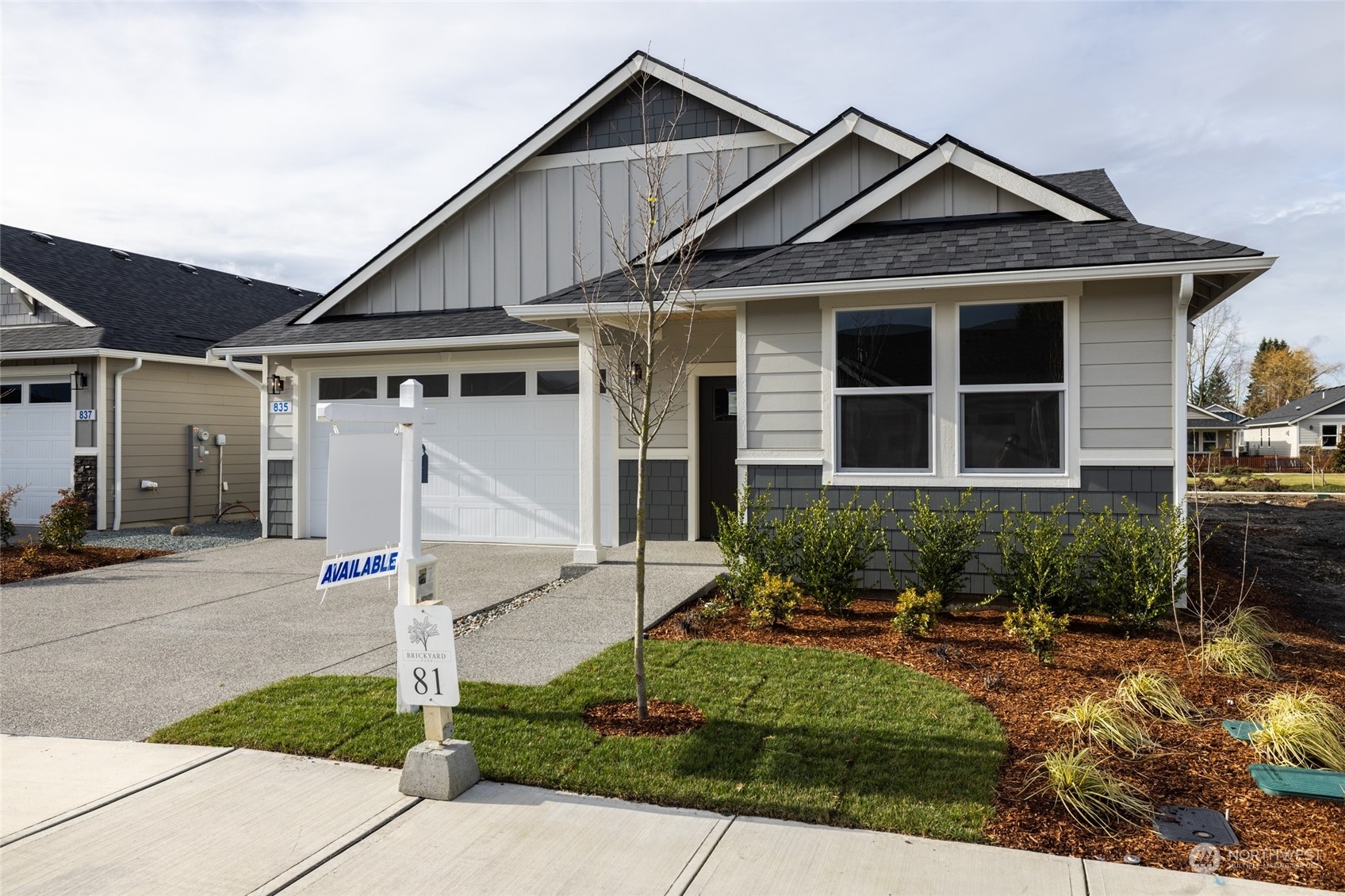 Property Photo:  826 Parkland Loop  WA 98284 