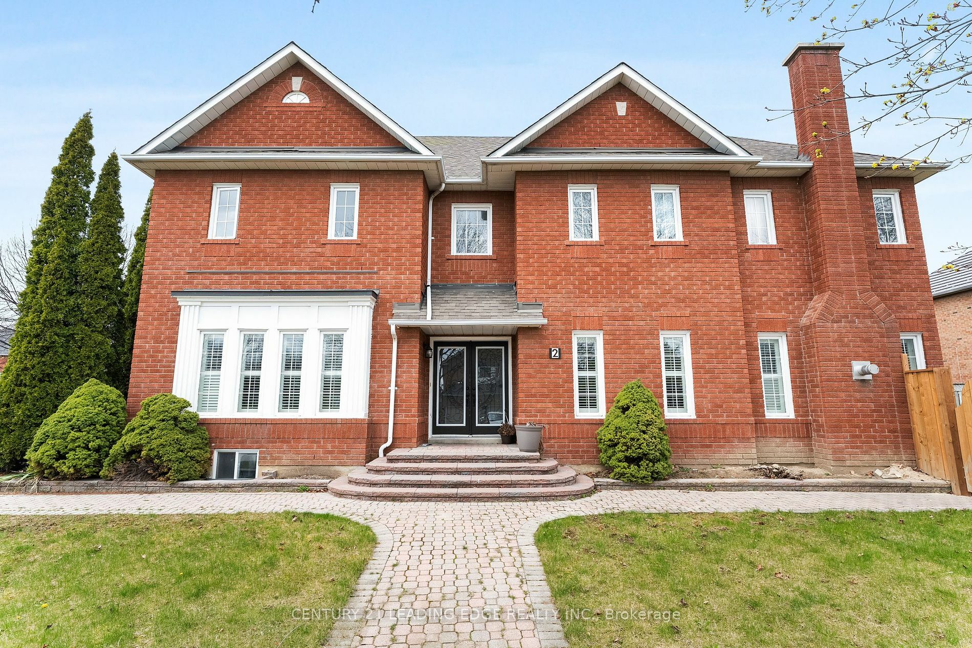 Property Photo:  2 Morden Cres Lower  ON L1T 3Z7 