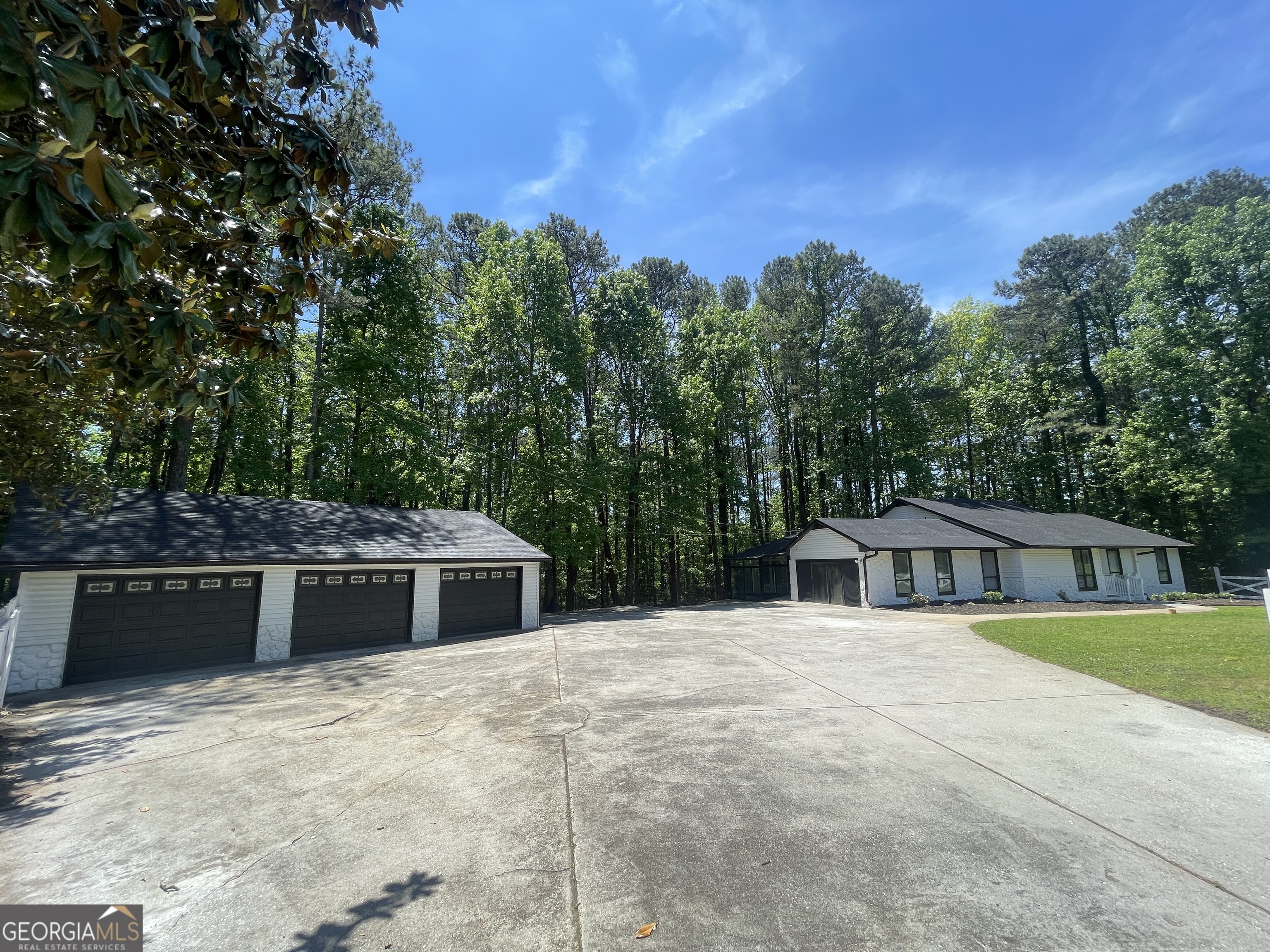 Property Photo:  6147 Shadow Rock Drive  GA 30058 