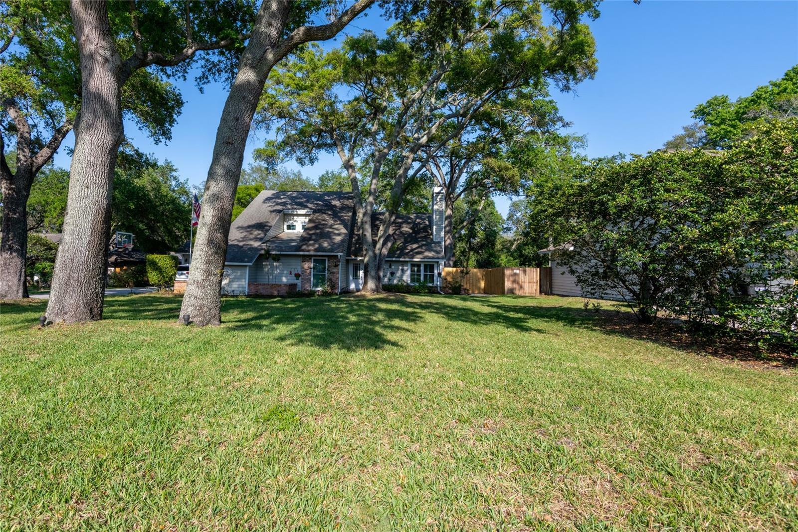 Property Photo:  1881 Castle Woods Drive  FL 33759 