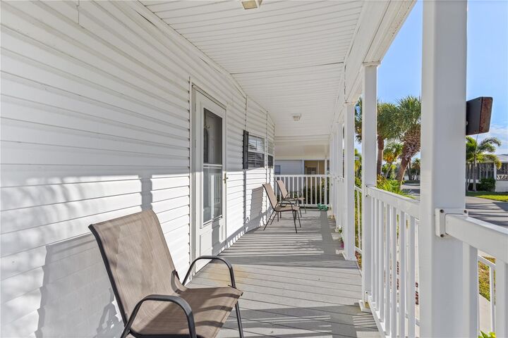 Property Photo: 2100 Kings Highway 75 FL 33952