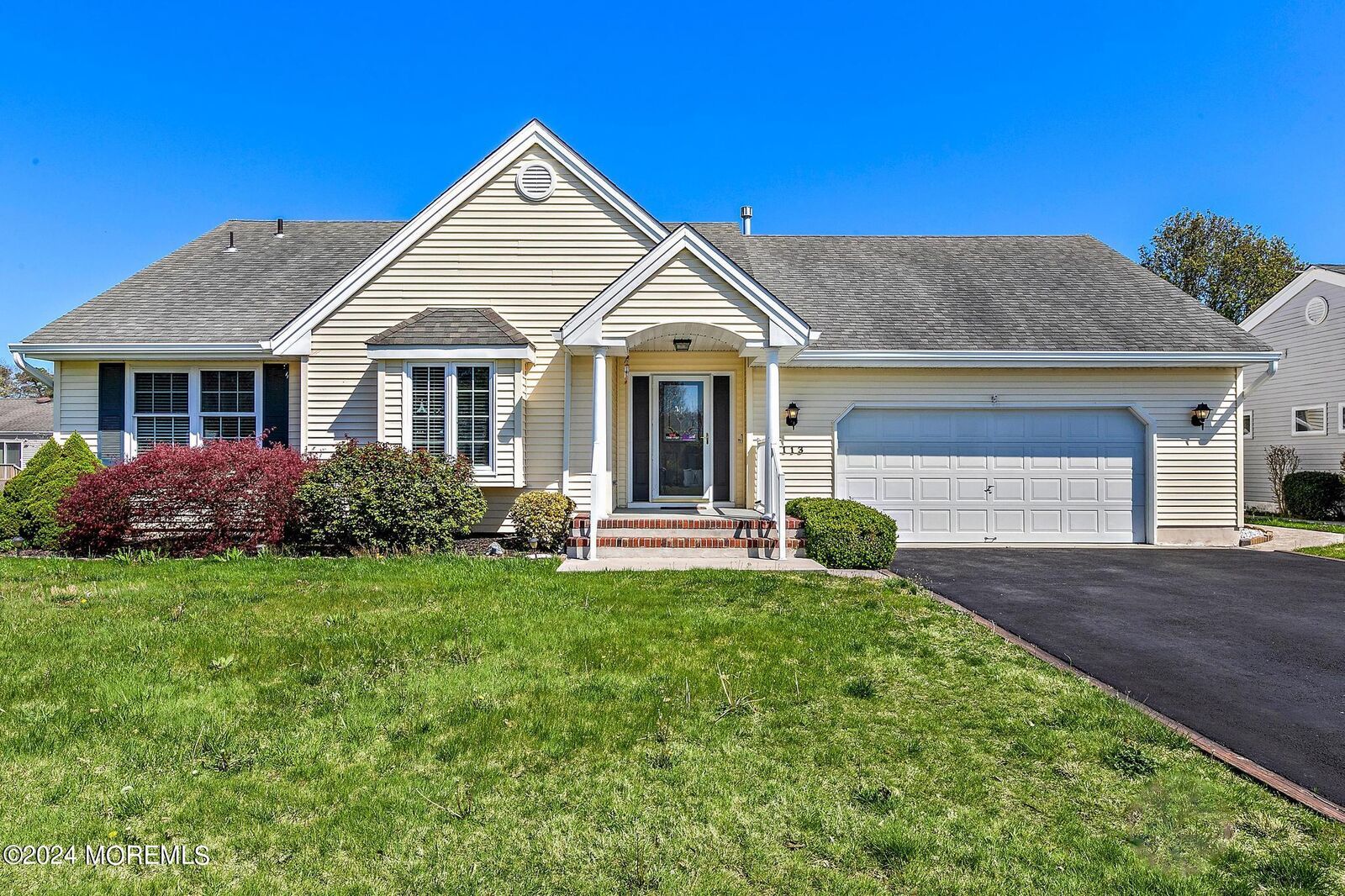 Property Photo:  113 Fernwood Lane  NJ 08731 