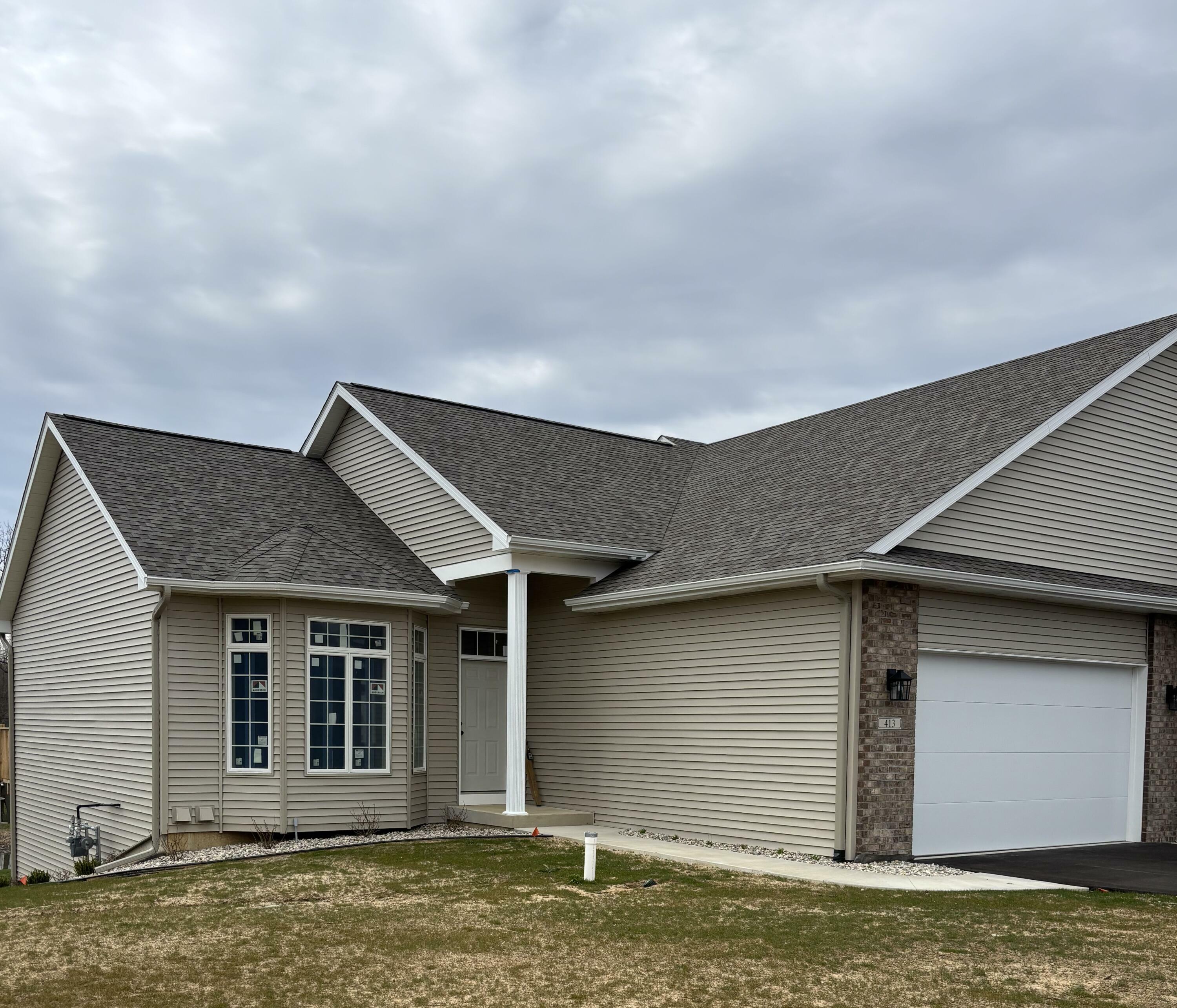 Property Photo: 413 Coventry Road MI 49015