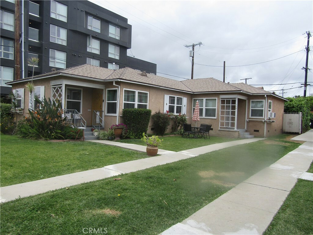 Property Photo:  116 W 120th Street  CA 90061 