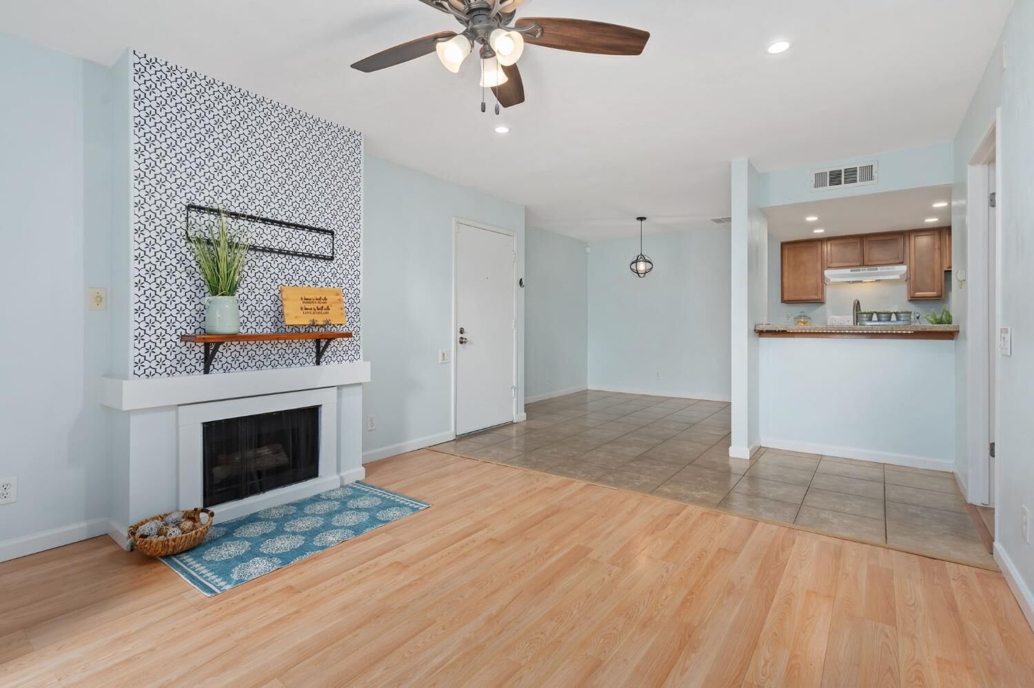 Property Photo:  903 Fulton Avenue 407  CA 95825 