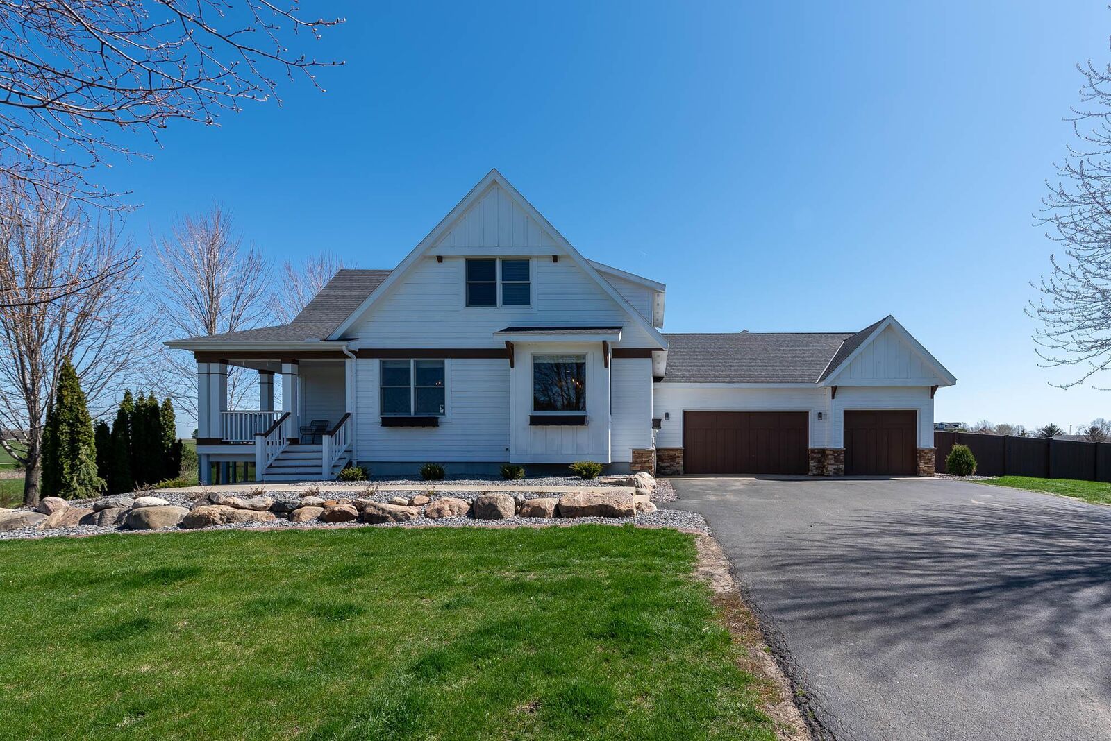Property Photo: 46900 Cape Horn Road MN 56017