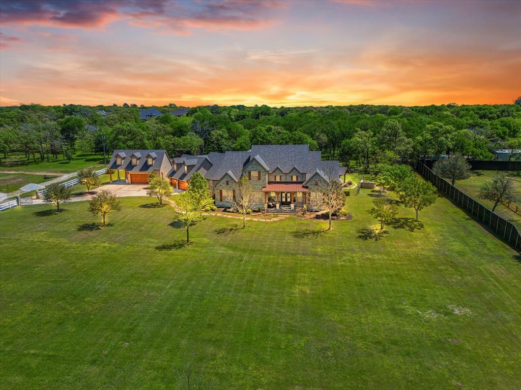 Property Photo:  1743 Florence Road  TX 76262 