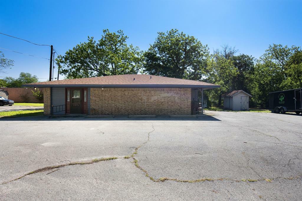 Property Photo:  1700 Washington Street  TX 75428 