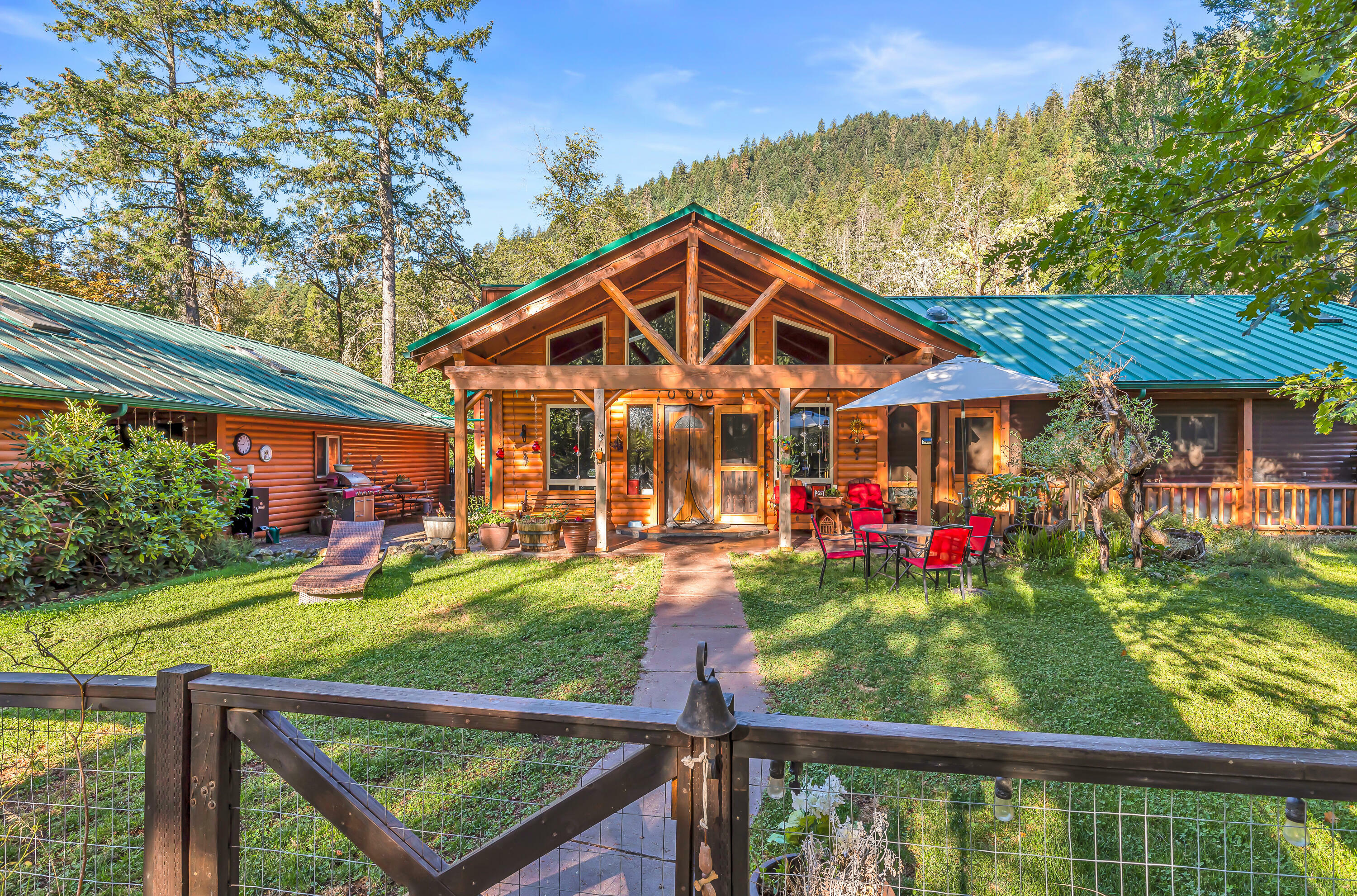 Property Photo:  1668 Murphy Creek Road  OR 97527 