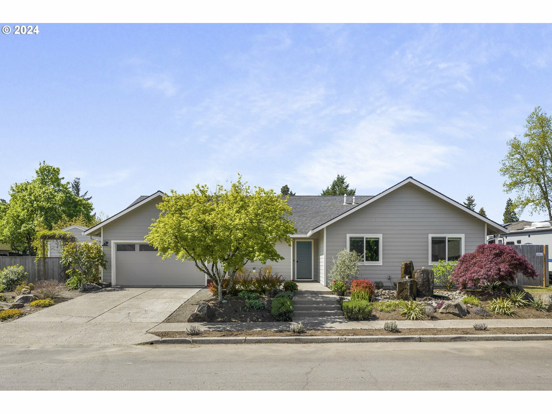 Property Photo:  8750 SW Nisqually Ct  OR 97062 
