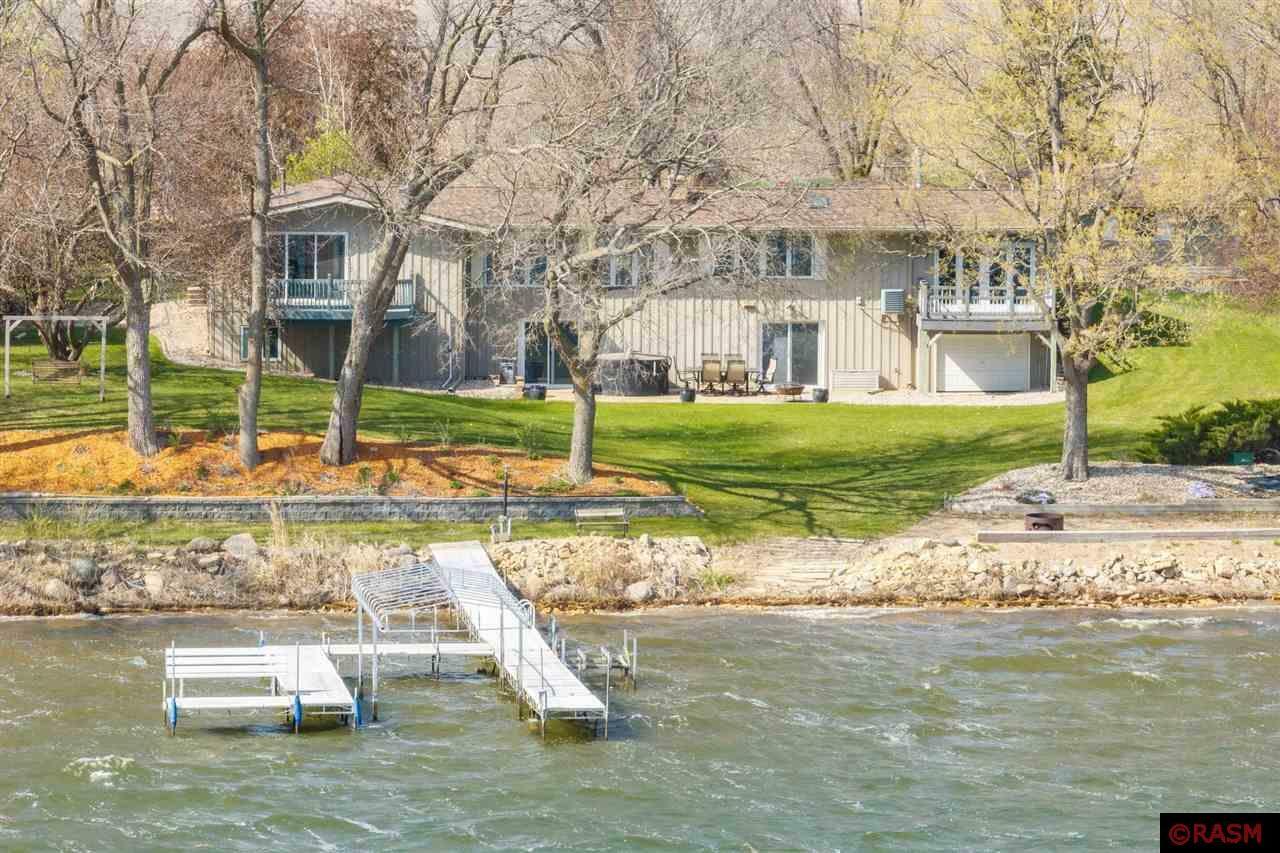 Property Photo:  5500 N Shore Court  MN 56063 