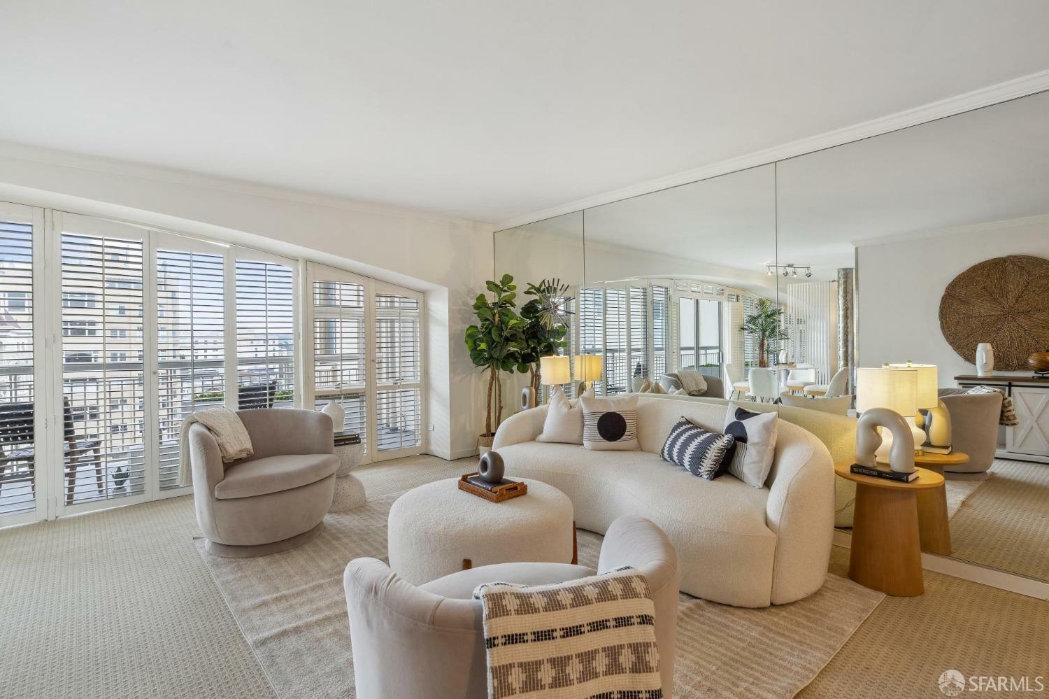 Property Photo: 2200 Pacific Avenue 10E CA 94115