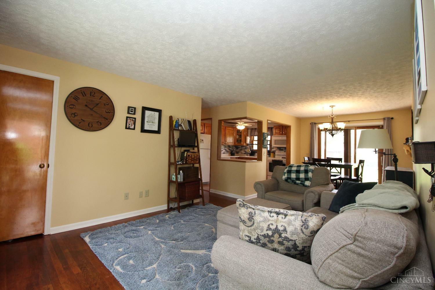 Property Photo:  45 Hadley Road  OH 45218 