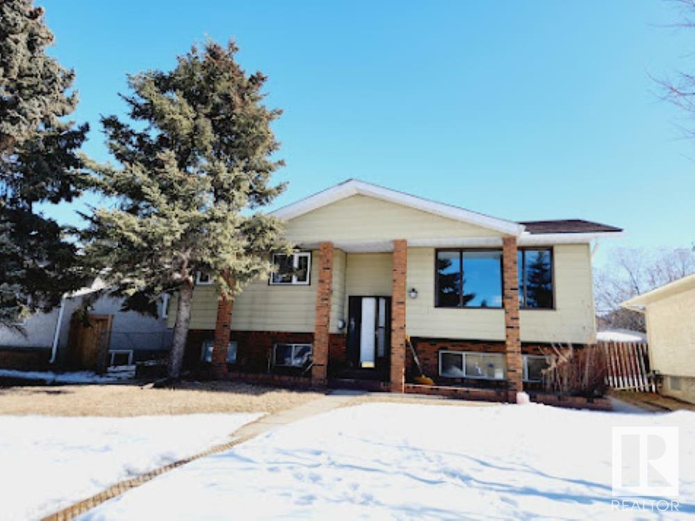 Property Photo:  8725 151 Street NW  AB T5R 1H8 