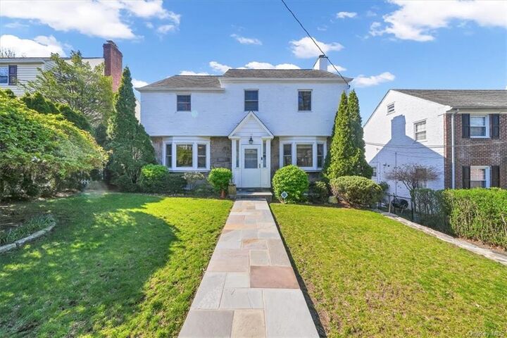 16 E Cedar Street  Mount Vernon NY 10552 photo