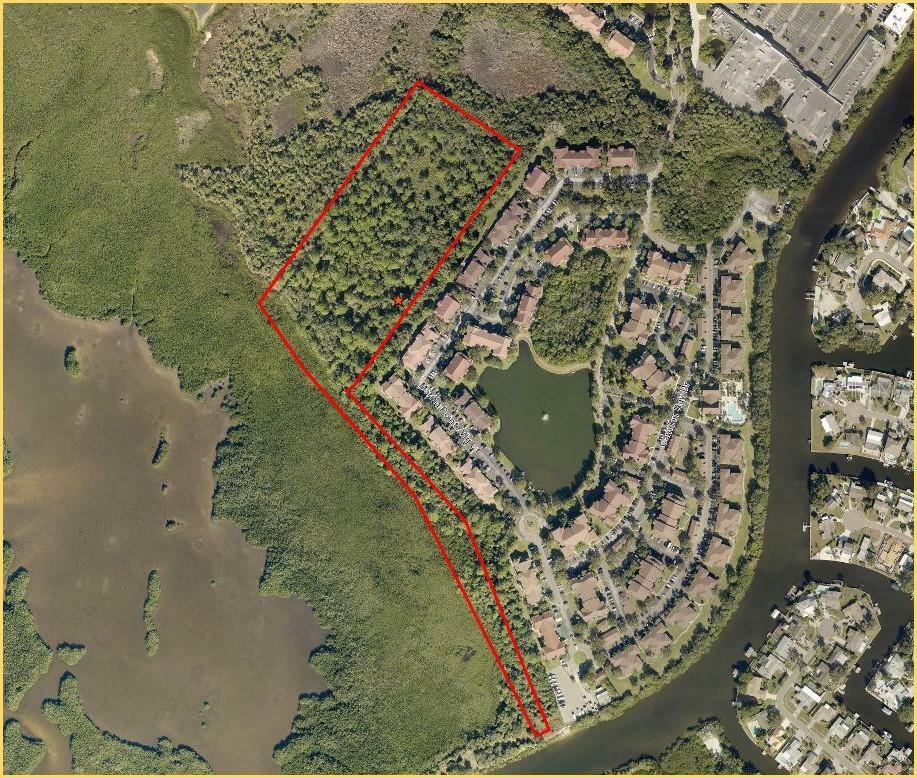 Property Photo: Marina Pointe Village Ct FL 33635