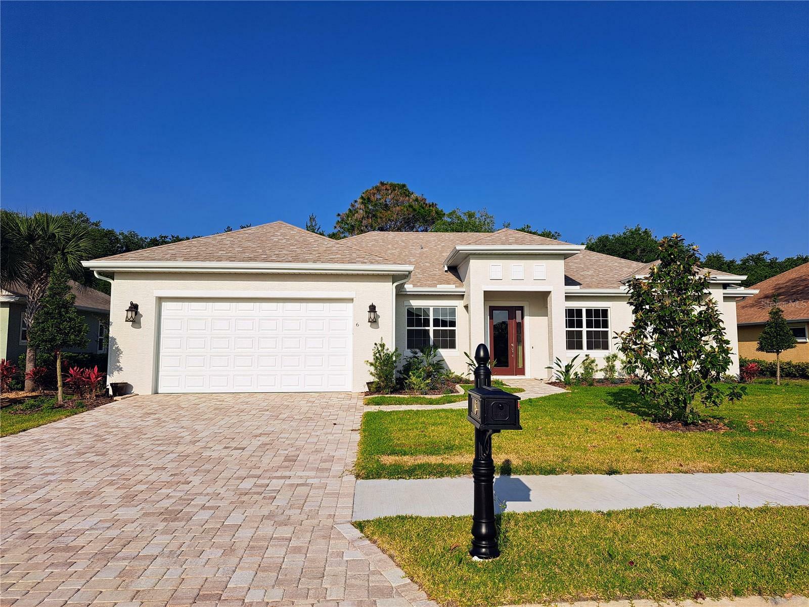 Property Photo: 6 Parkview Circle FL 32137